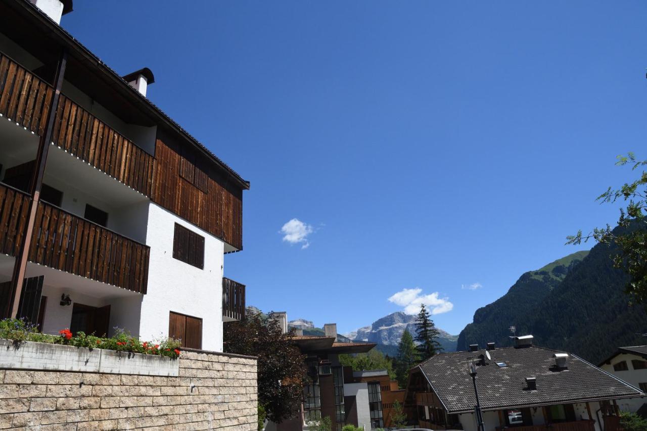 La Picola Cesa De Sen Nicolo Apartment Mazzin Luaran gambar