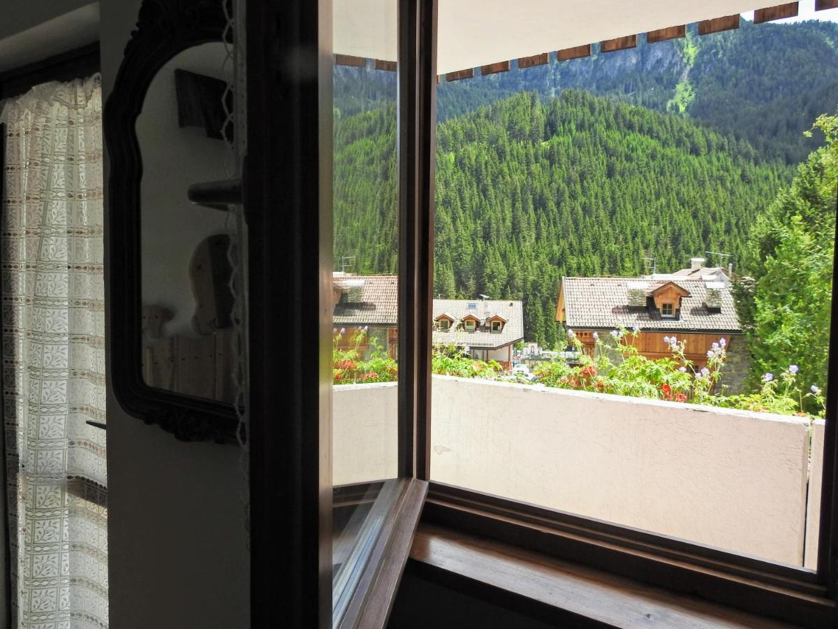 La Picola Cesa De Sen Nicolo Apartment Mazzin Luaran gambar