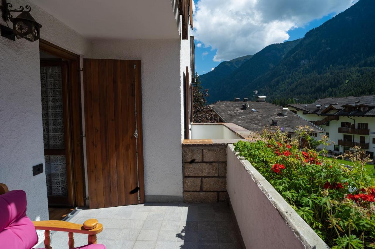 La Picola Cesa De Sen Nicolo Apartment Mazzin Luaran gambar